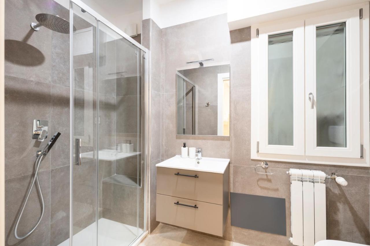 Easystayrome 10 Pax 3 Baths 1 Min From Metro エクステリア 写真
