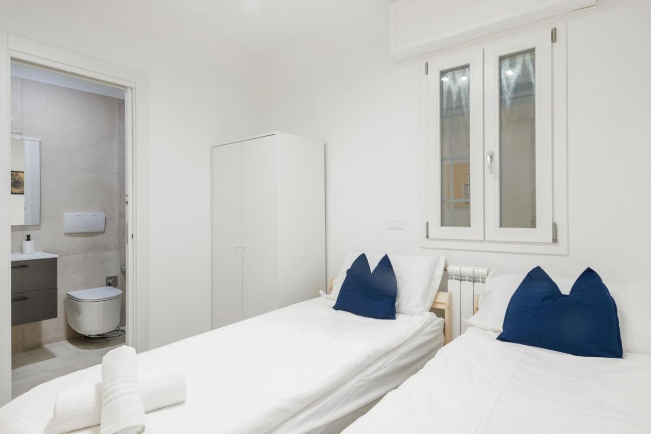 Easystayrome 10 Pax 3 Baths 1 Min From Metro エクステリア 写真